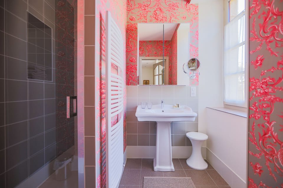 Superior Double or Twin Room | Bathroom | Free toiletries, hair dryer, bathrobes, slippers