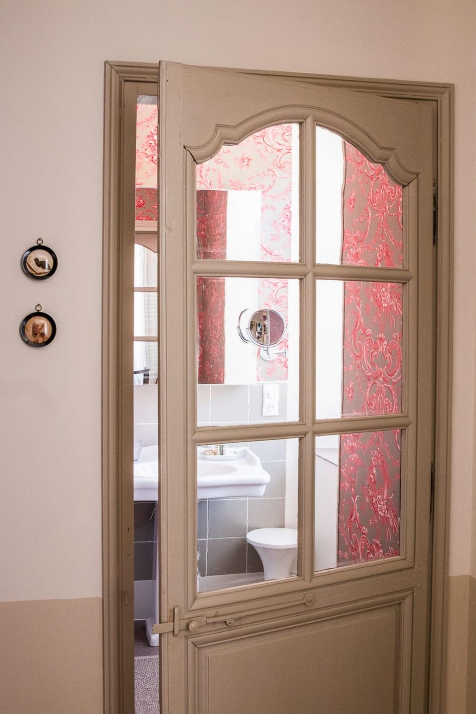 Standard Double or Twin Room | Bathroom | Free toiletries, hair dryer, bathrobes, slippers