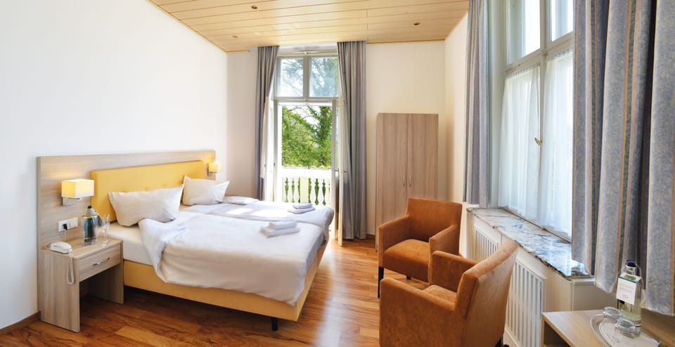 Comfort Double Room (disability access) | Desk, rollaway beds, free WiFi, bed sheets
