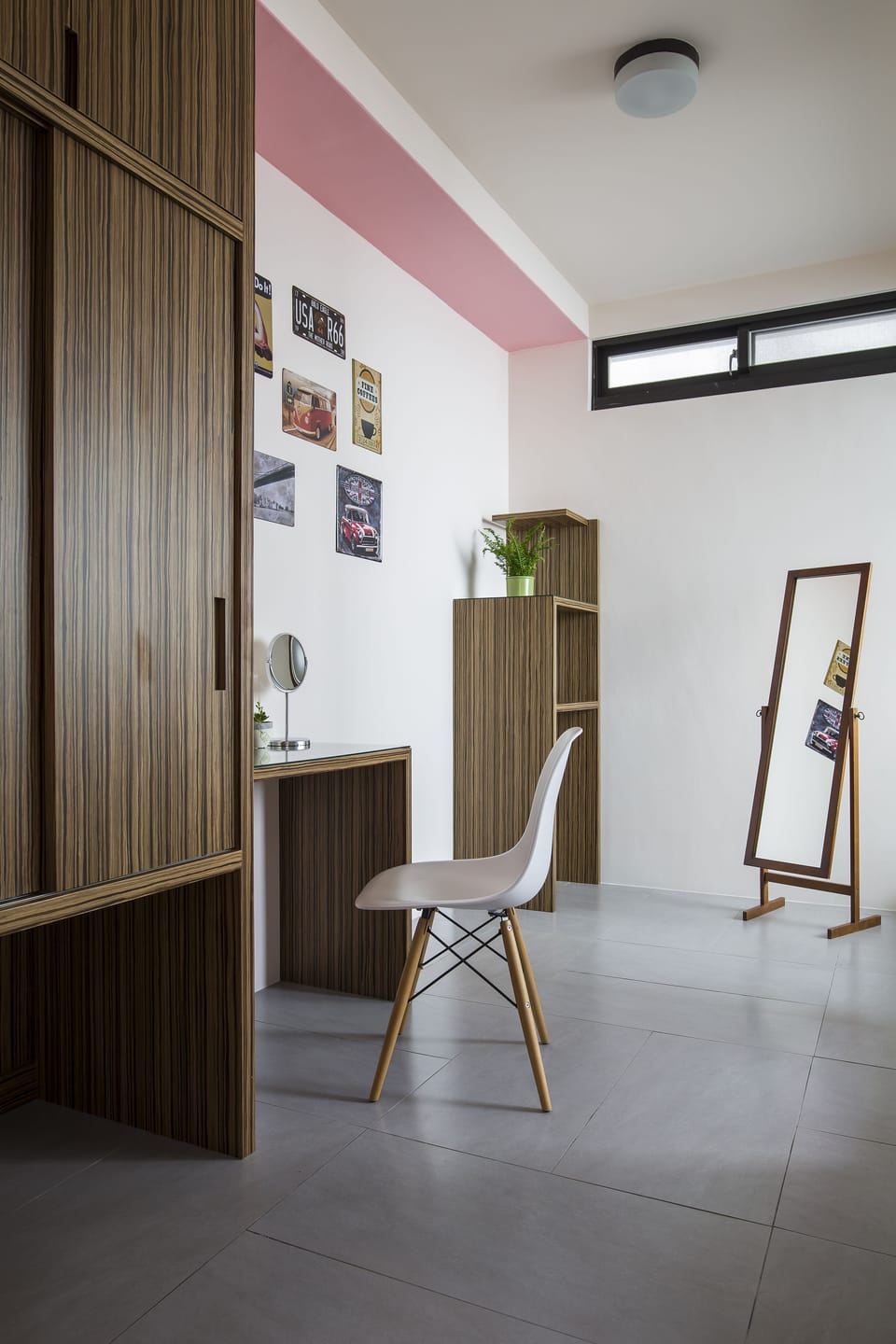 Comfort Quadruple Room, 2 Double Beds | Bathroom | Shower, free toiletries, hair dryer, slippers