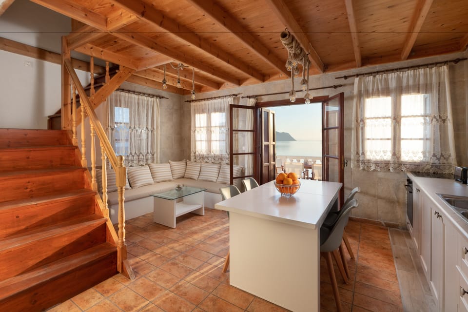 Panoramic House, 3 Bedrooms, Sea View | Private kitchen | Fridge, microwave, oven, stovetop