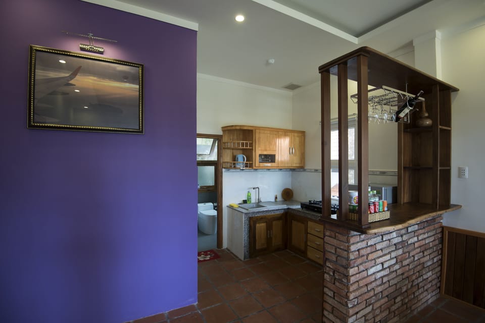 Family Apartment, 2 Bedrooms, Garden View | Private kitchen | Paper towels