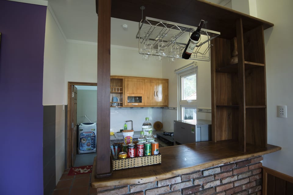 Family Apartment, 2 Bedrooms, Garden View | Private kitchen | Paper towels
