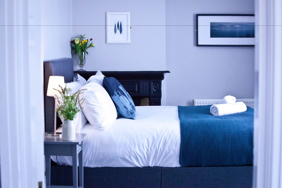 Triple Room | Iron/ironing board, free WiFi, bed sheets, wheelchair access