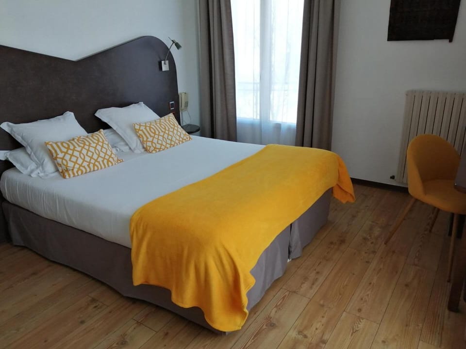 Premium bedding, Select Comfort beds, minibar, in-room safe