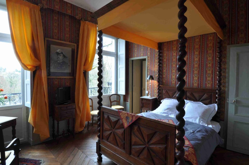 Double Room | Individually decorated, individually furnished, desk, blackout drapes