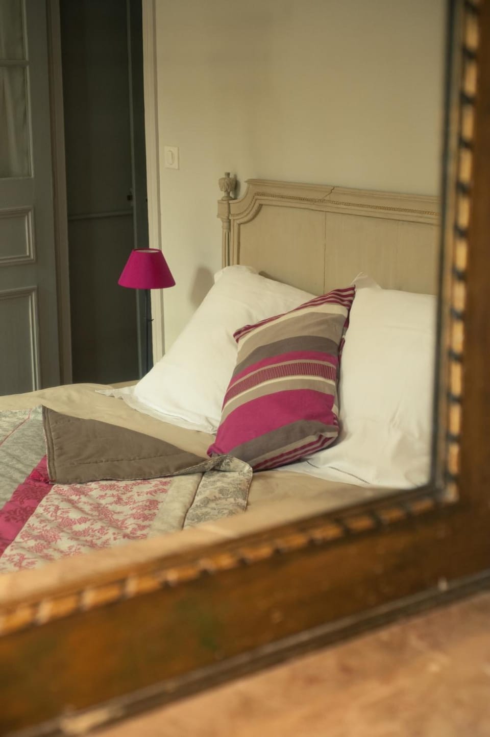Double Room | Individually decorated, individually furnished, desk, blackout drapes