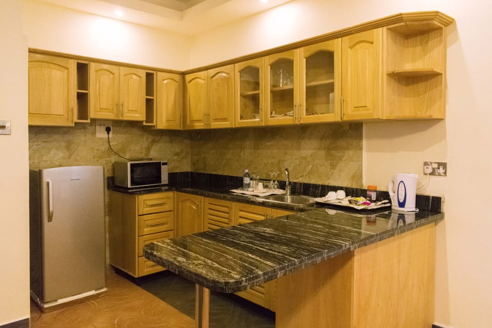 Family Room, 2 Bedrooms | Desk, WiFi (free)