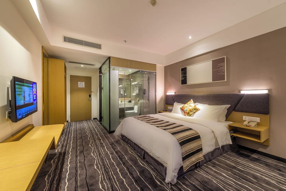 Classic Single Room | Laptop workspace, free WiFi