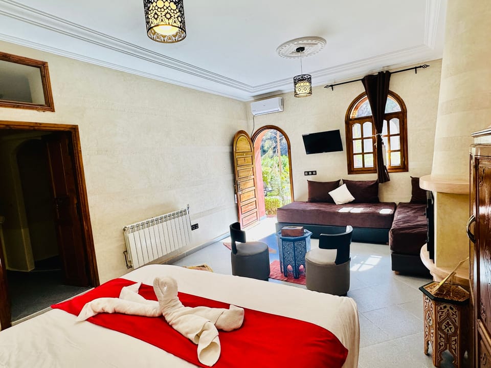 Classic Double Room | Premium bedding, blackout drapes, soundproofing, iron/ironing board