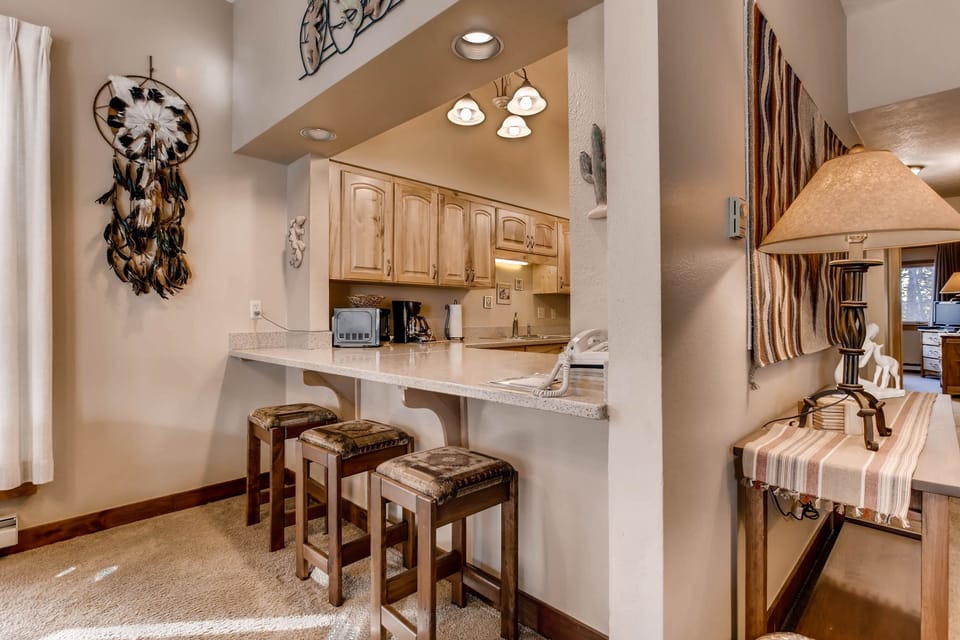 Condo, 3 Bedrooms | Private kitchen | Fridge, microwave, oven, dishwasher