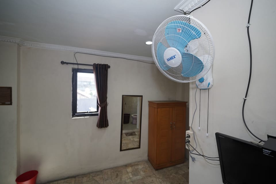 Standard Room | Desk, free WiFi, bed sheets