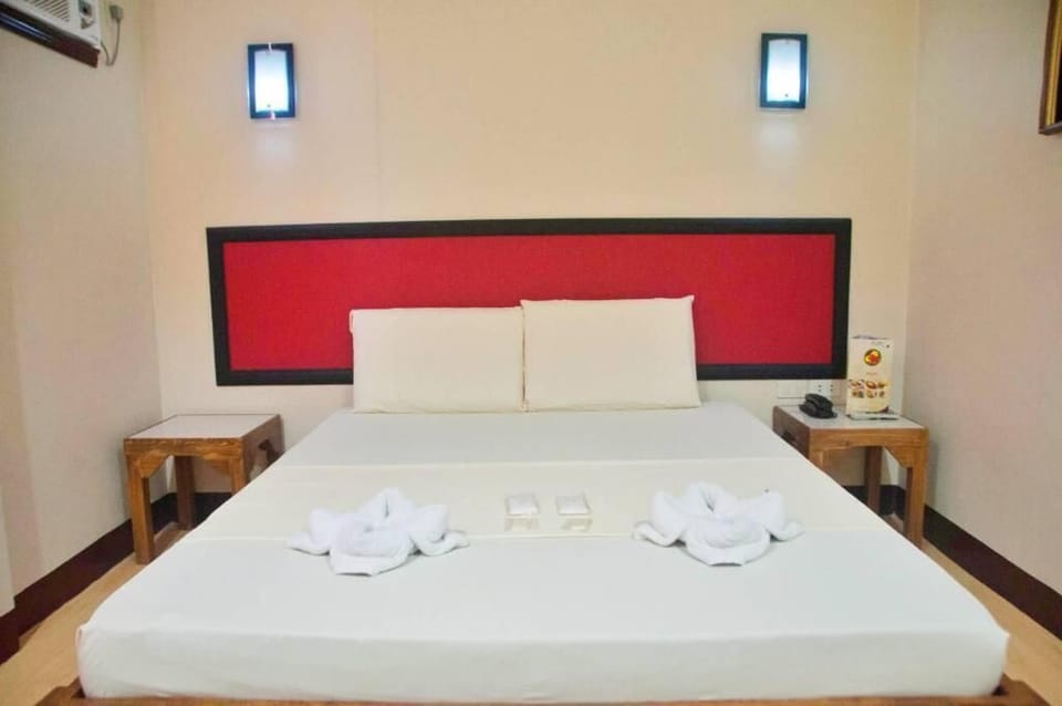 Standard Room | Desk, iron/ironing board, free WiFi, bed sheets