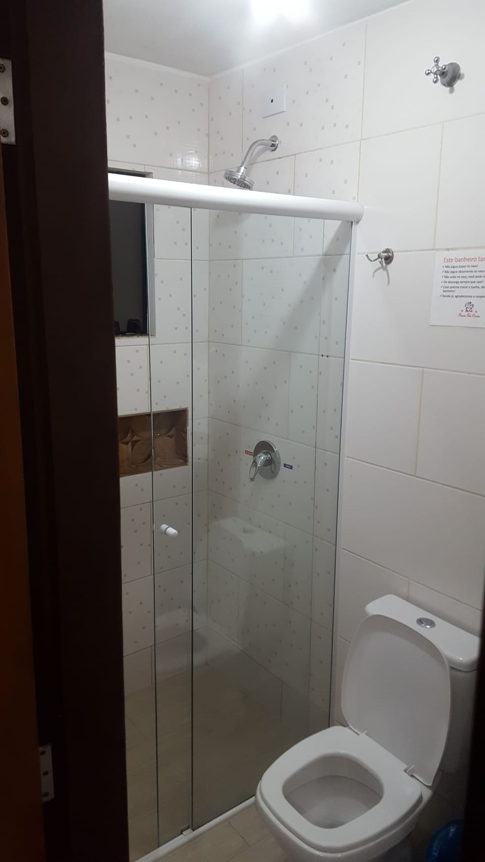 Family Room, 1 Bedroom | Bathroom | Shower, free toiletries, hair dryer, towels