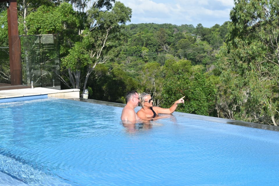 Infinity pool
