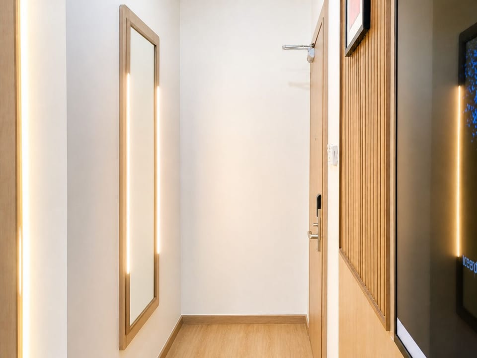 Club Double Room, 1 Double Bed | Minibar, in-room safe, soundproofing, iron/ironing board (on request)