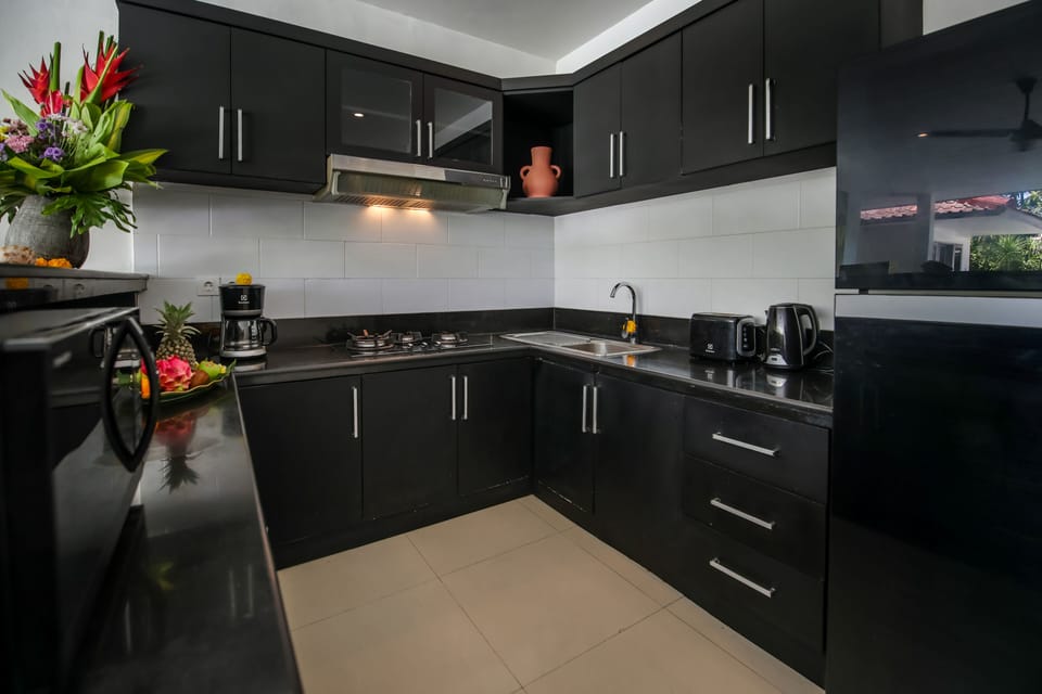 Luxury Villa, 4 Bedrooms | Private kitchen | Fridge, microwave, stovetop, coffee/tea maker