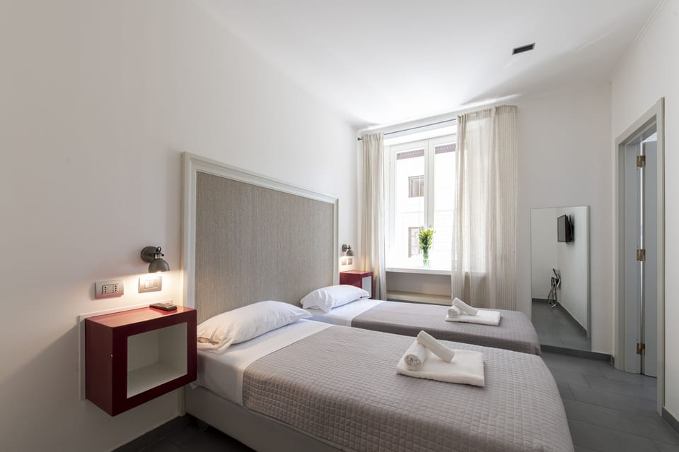 Standard Double or Twin Room | Minibar, in-room safe, desk, soundproofing