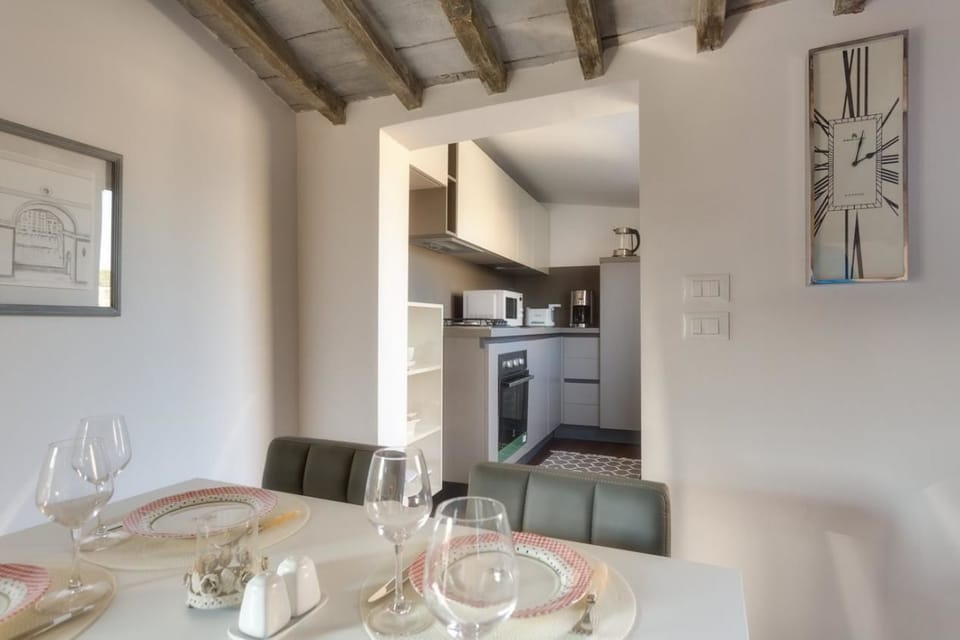 Apartment, 1 Bedroom | In-room dining