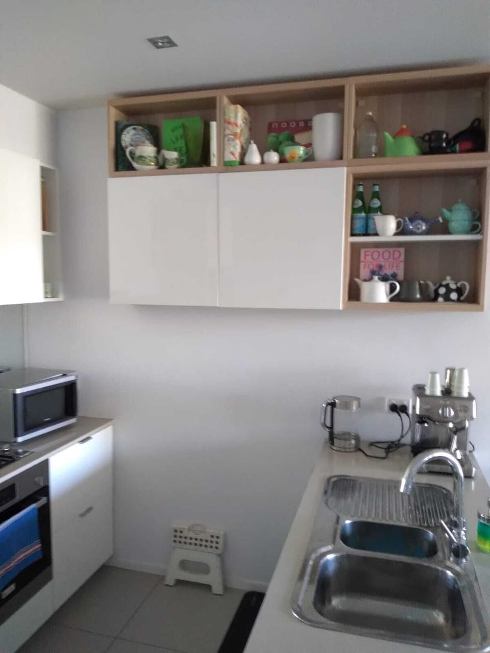 Premium Apartment, 2 Bedrooms, Marina View | Private kitchen | Full-size fridge, microwave, oven, stovetop