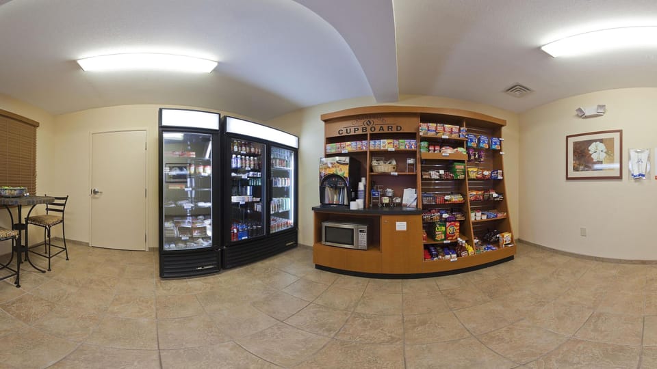 Snack bar