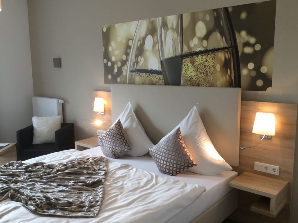 Double Room, Balcony | Premium bedding, pillowtop beds, in-room safe, individually decorated