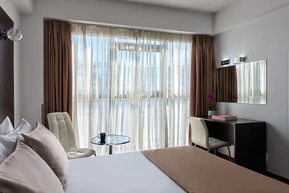 Superior Room | Premium bedding, in-room safe, desk, blackout drapes