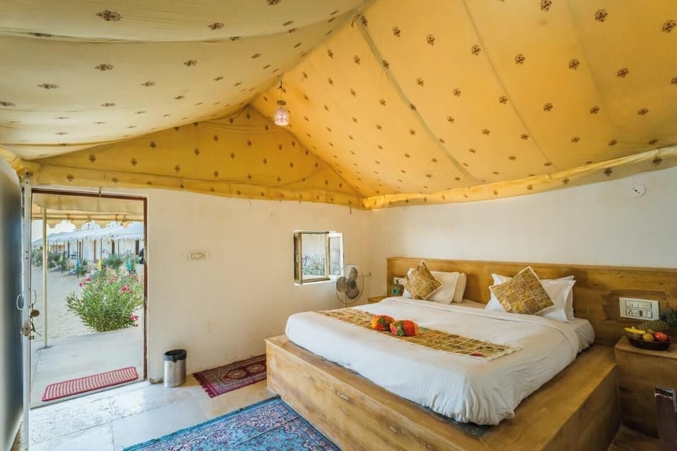 Luxury Tent | Egyptian cotton sheets, premium bedding, memory foam beds, in-room safe