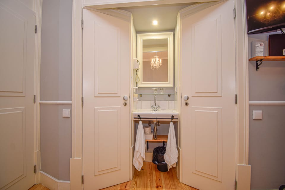 1 bedroom, minibar, in-room safe, desk