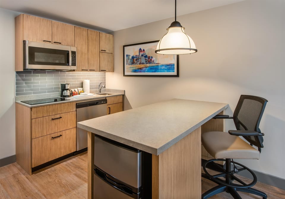 Studio Suite, City View (2 Queen Beds) | Premium bedding, down comforters, pillowtop beds, in-room safe