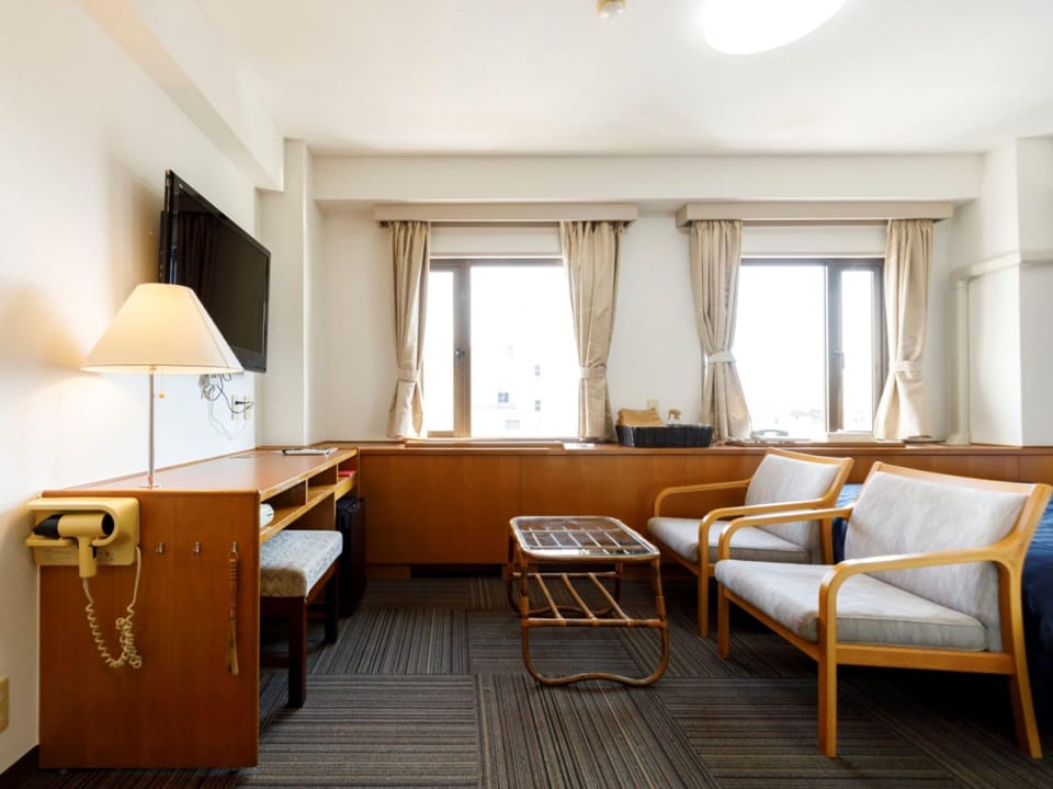 Deluxe Double Room, Non Smoking | Desk, iron/ironing board (on request), WiFi (free)