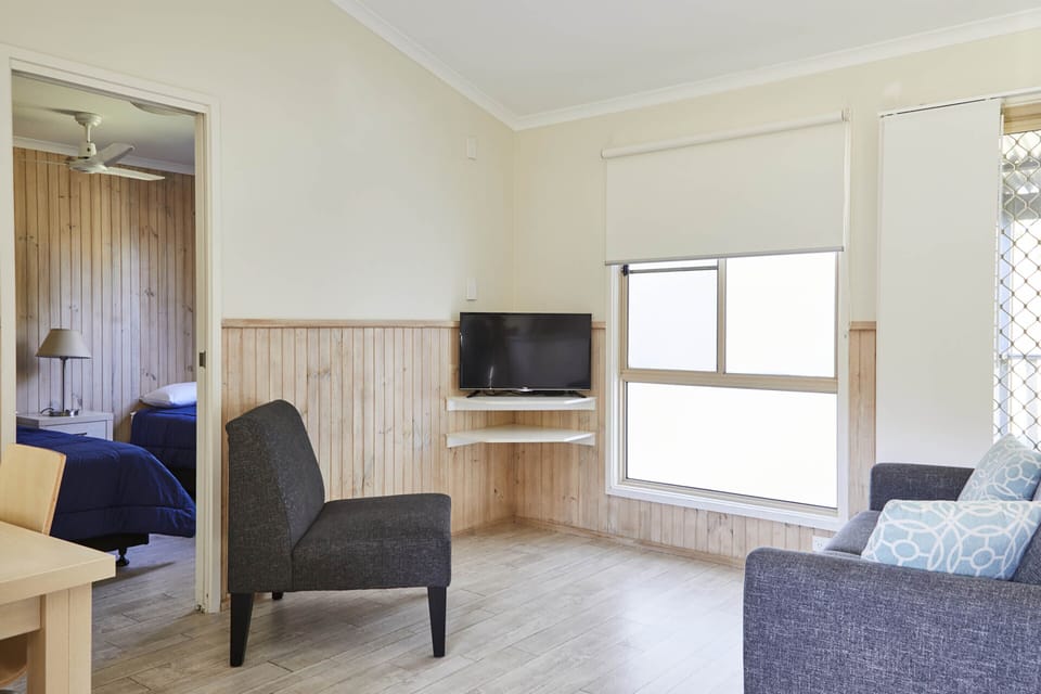 Creek Ridge Bungalow | Living area | Flat-screen TV, DVD player