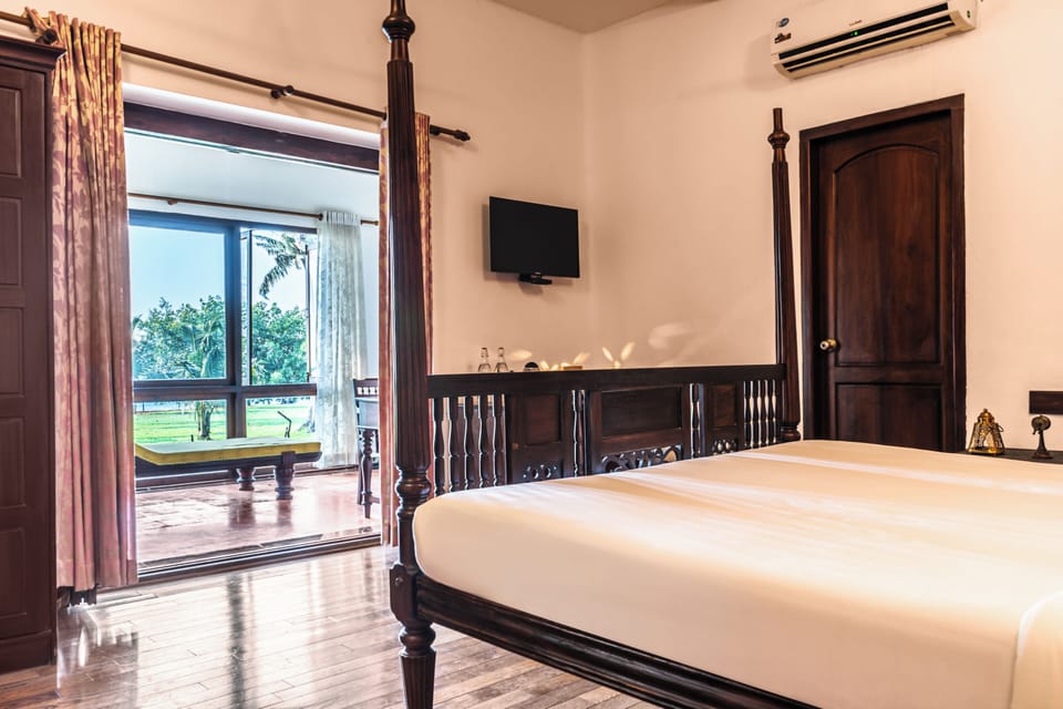 Seaview Room | Premium bedding, minibar, in-room safe, blackout drapes