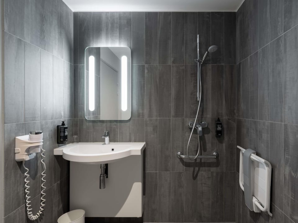 Room, 1 Double Bed, Accessible | Premium bedding, desk, blackout drapes, soundproofing