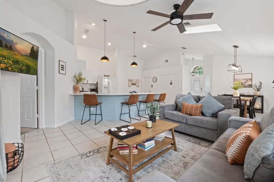 1623OakHillTr-10