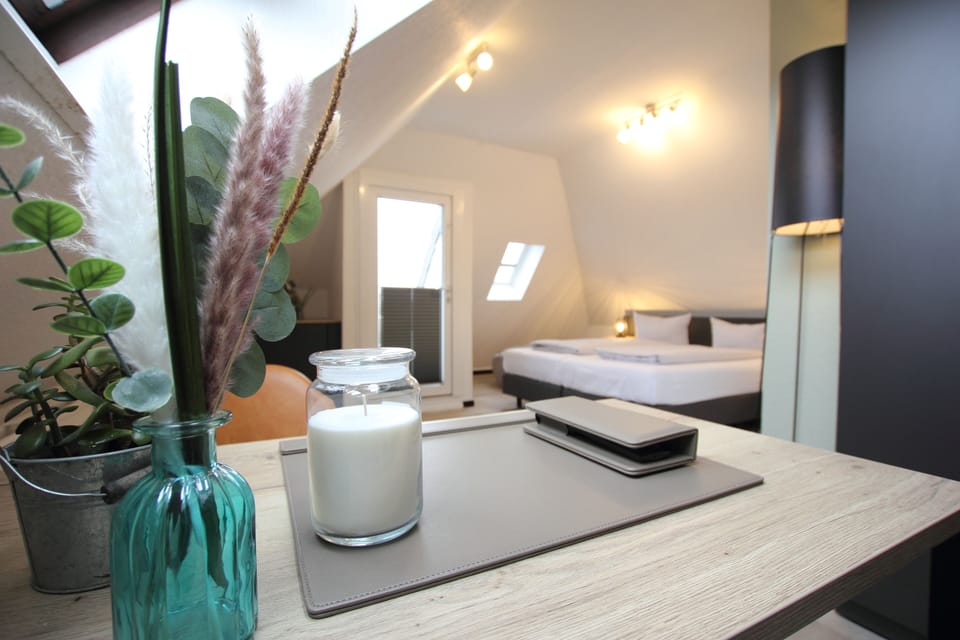 Business Double Room | Egyptian cotton sheets, premium bedding, individually decorated
