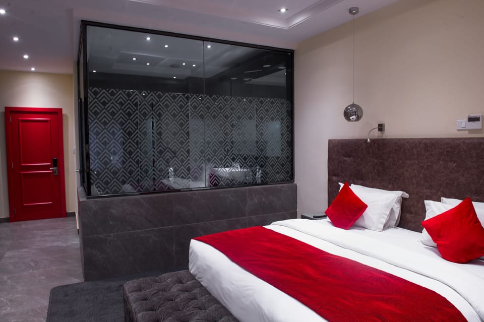 Memory foam beds, minibar, in-room safe, desk