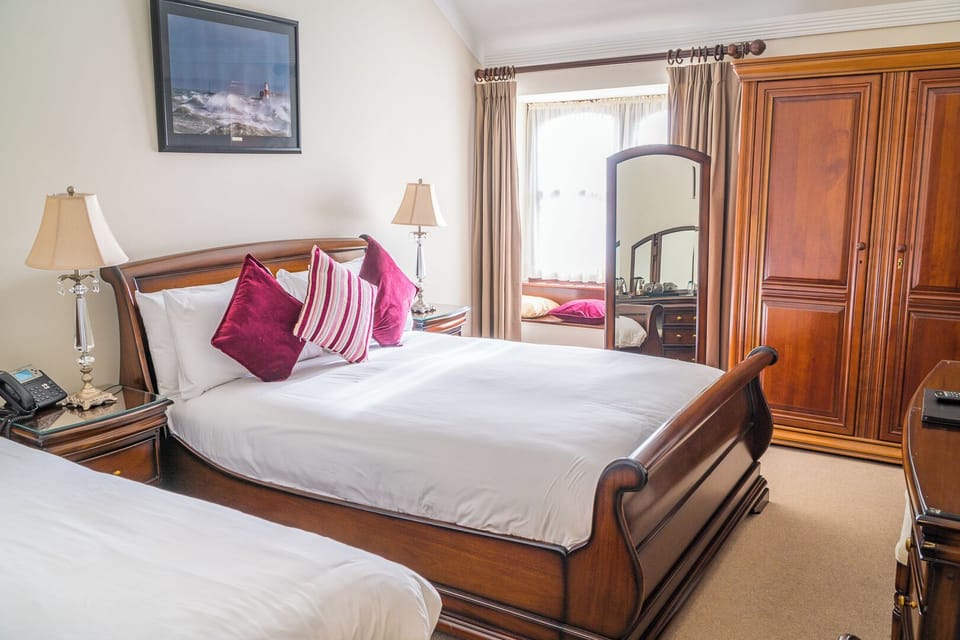 Superior Double or Twin Room, Ensuite | In-room safe, free WiFi, bed sheets