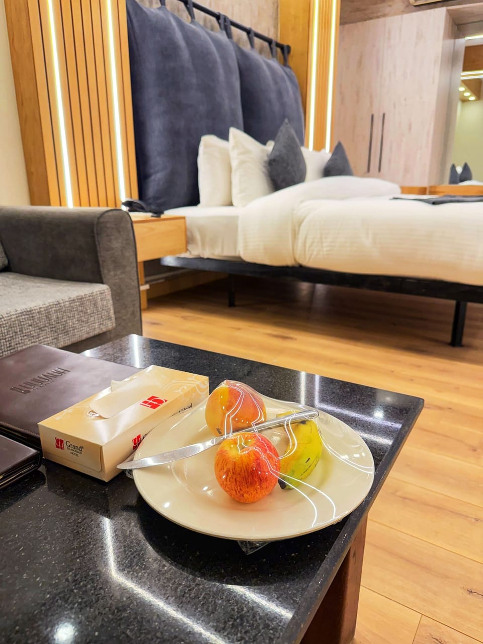 Royal Room | Premium bedding, down comforters, memory foam beds, minibar