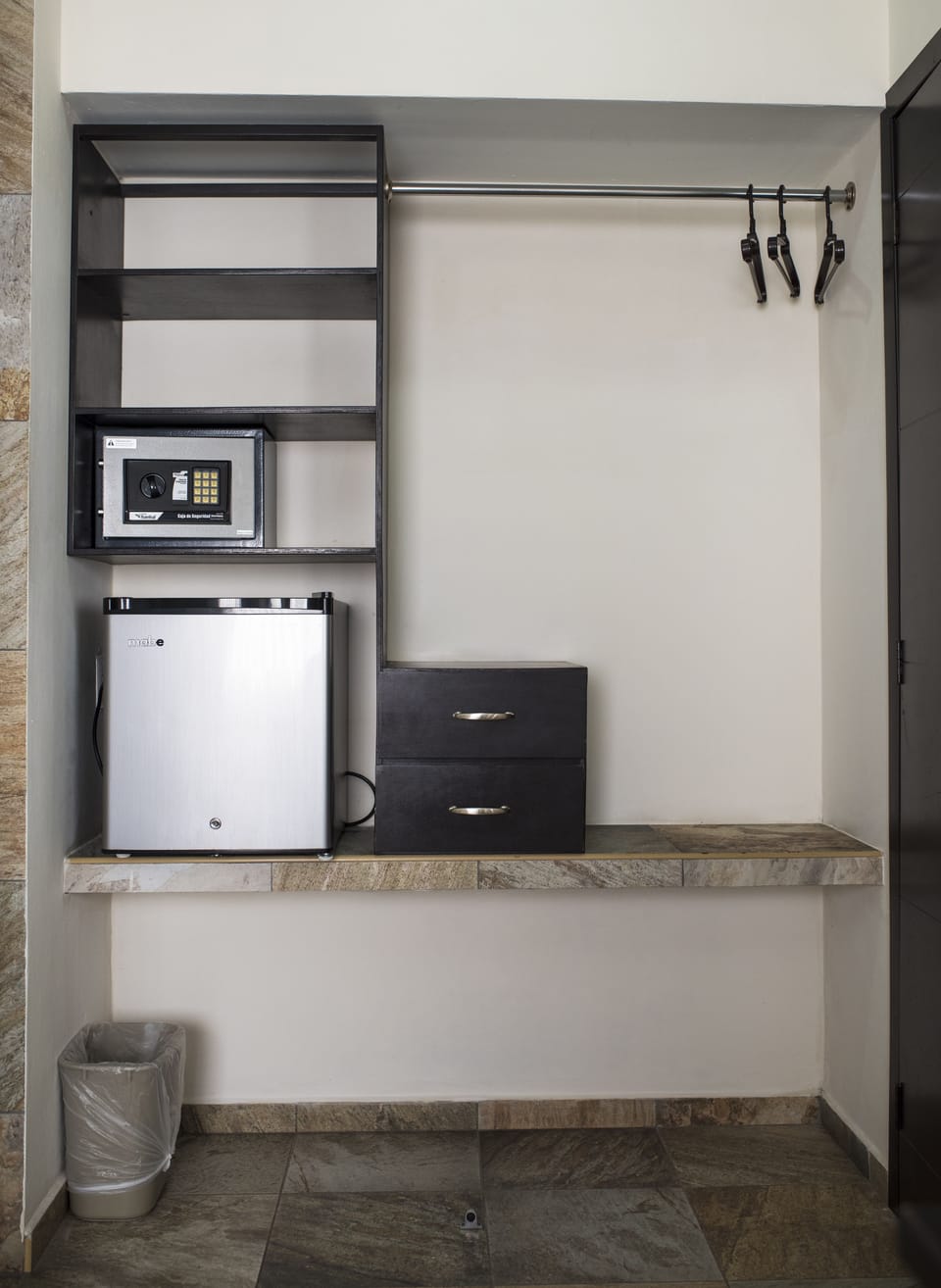 Comfort Quadruple Room | Mini-refrigerator