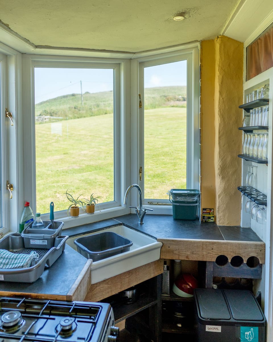 House, Private Bathroom, Sea View | Private kitchen