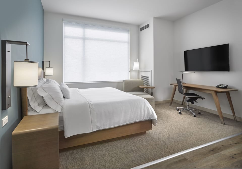 Room, 1 King Bed | 1 bedroom, in-room safe, desk, laptop workspace