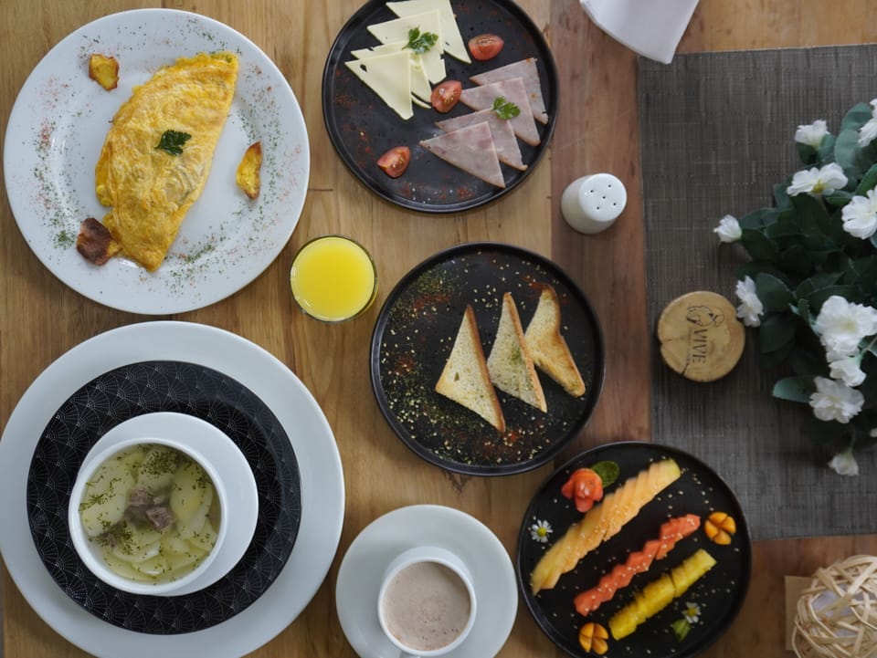 Daily buffet breakfast for a fee
