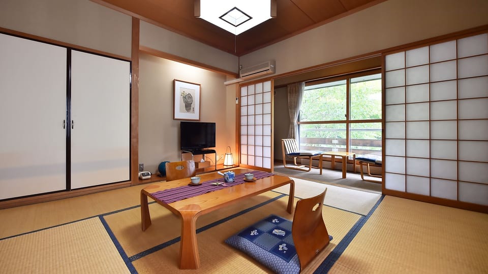 Japanese Style Quadruple Room | In-room safe, free WiFi