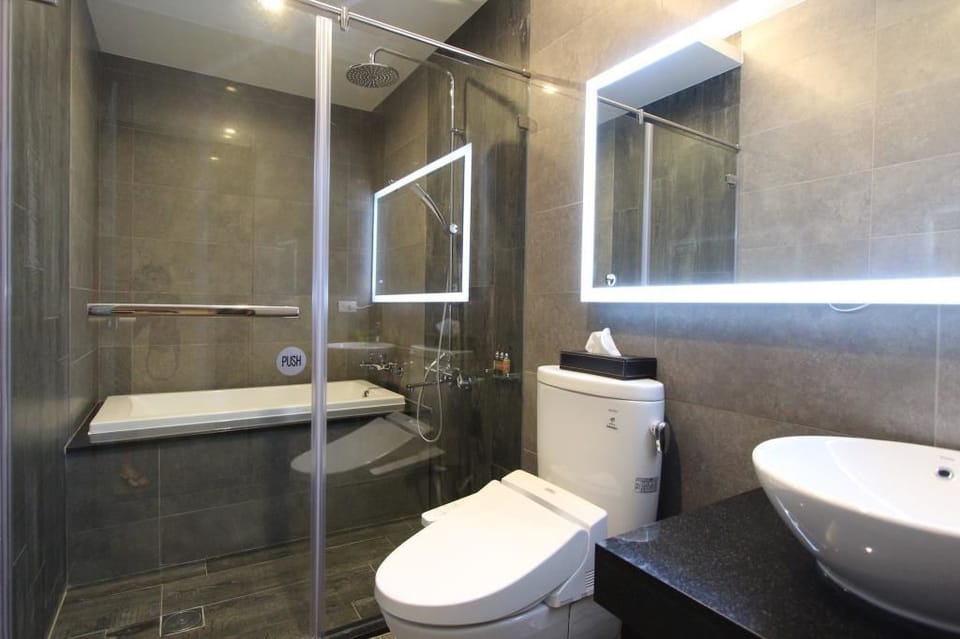 FunsonHotel Bed and Breakfast in Hengchun Township