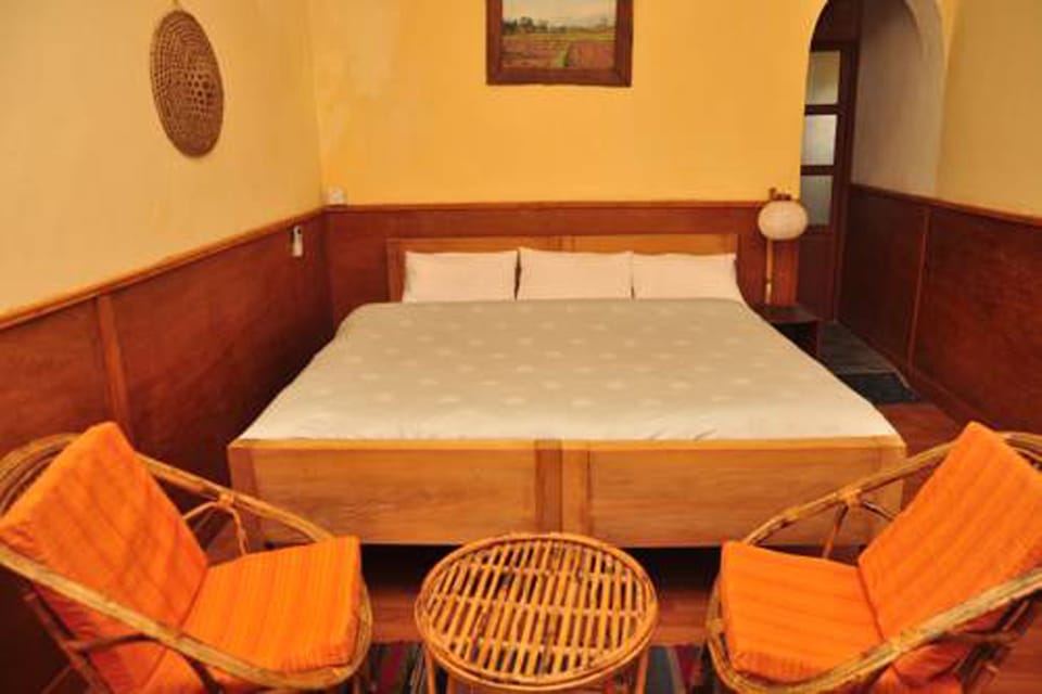 Economy Room | Desk, rollaway beds, free WiFi