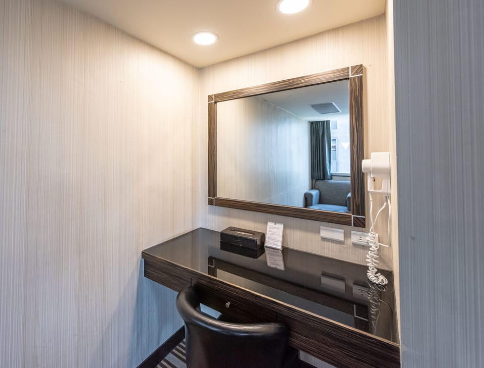 City Triple Room | Desk, blackout drapes, iron/ironing board, free WiFi