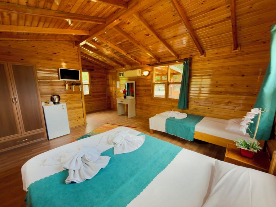 Soundproofing, iron/ironing board, free cribs/infant beds, free WiFi