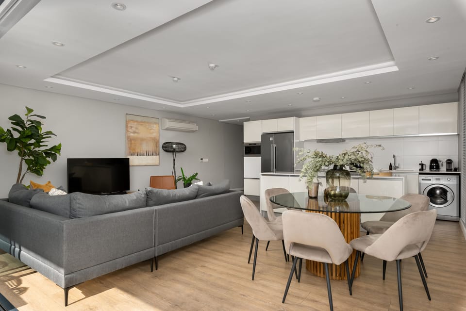 Premium Apartment | Living area | Flat-screen TV