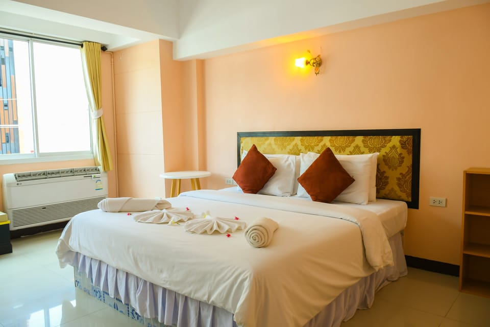 Rollaway beds, free WiFi, bed sheets
